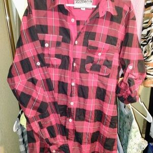 Evolution Women's 2x Red and Black Plaid Button Down Shirt - Like New
